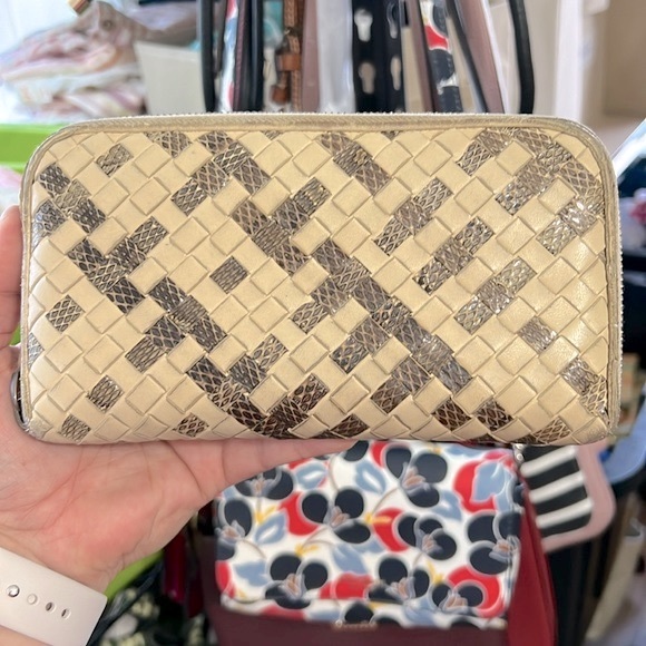 Bottega Veneta Leather & Snakeskin Zippy Wallet - Picture 1 of 13